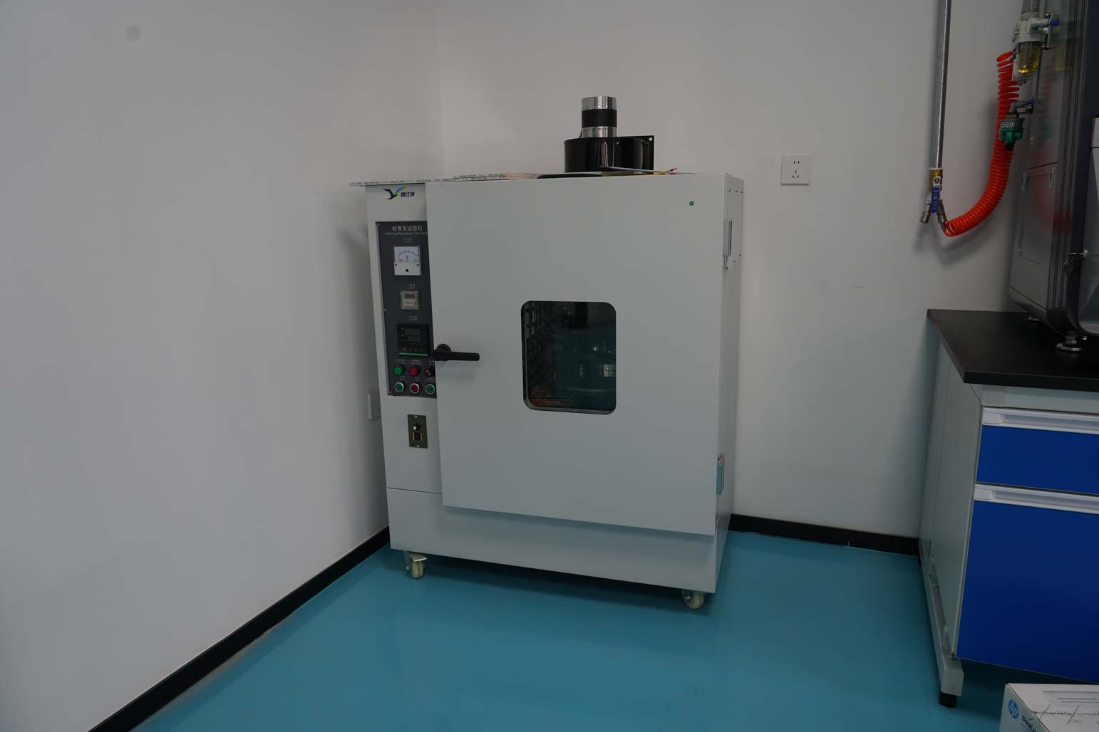 Calibrated weight plate tolerance verification for wholesale gym equipment